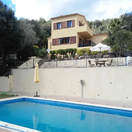 For Eight Guests Villa